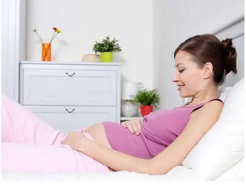 女性绝经一年，可通过美国试管婴儿促排／取卵吗？